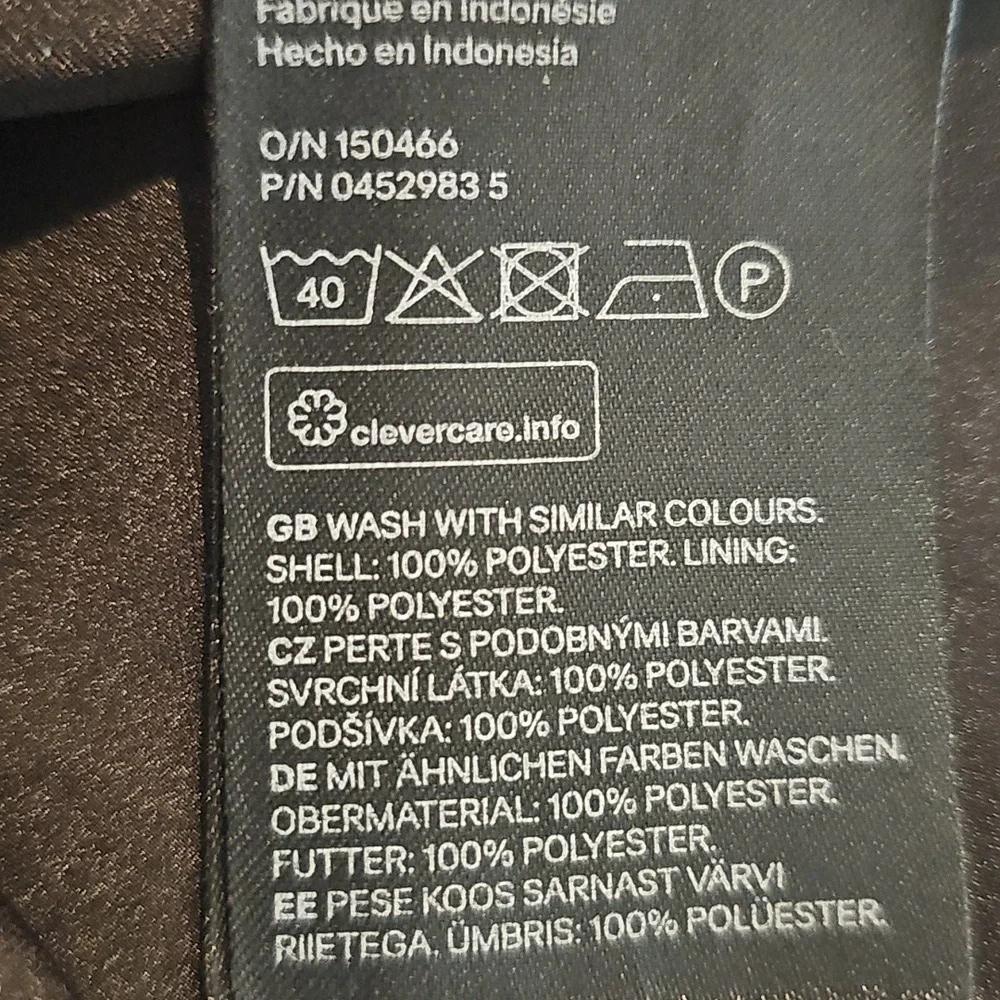 H&M Black Plunge Neck Bishop Sleeve Dress - Picture 9 of 9